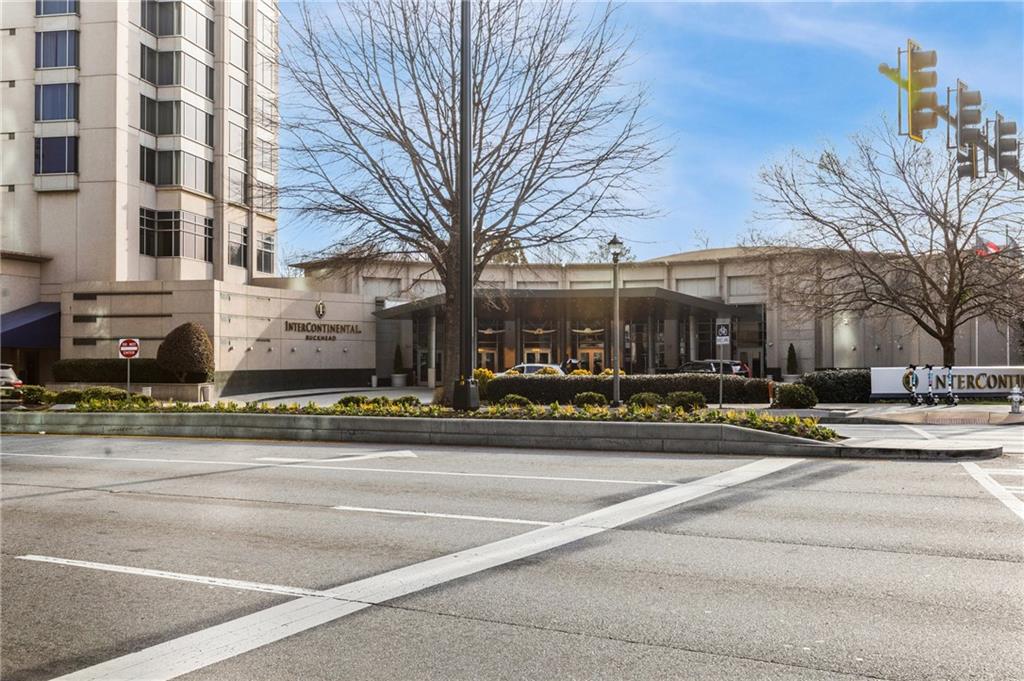 3071 Lenox Road NE 12