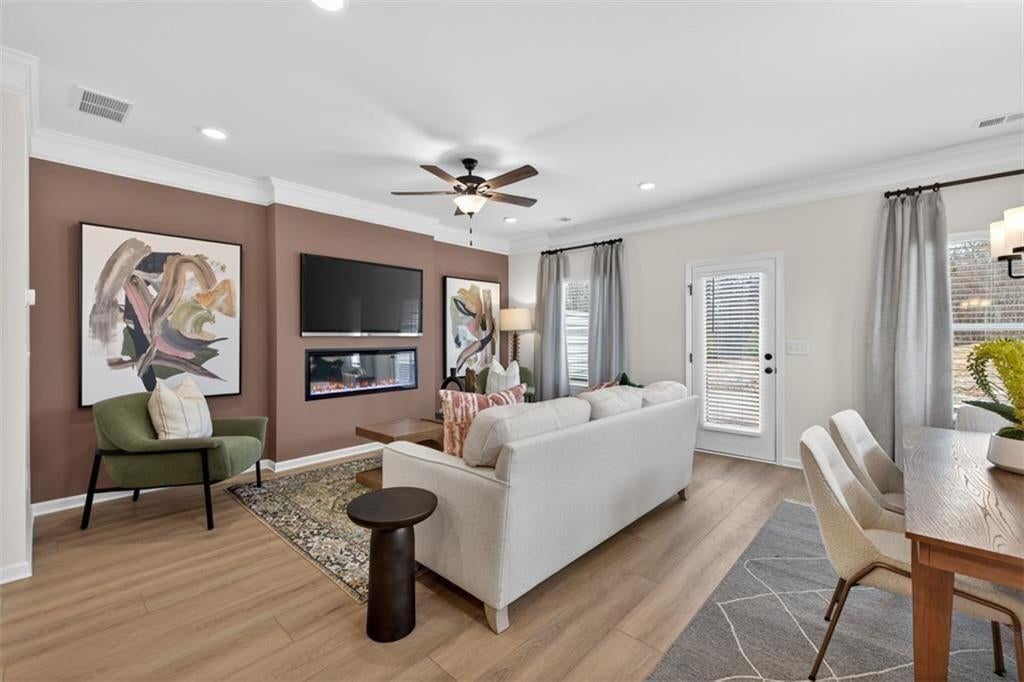 134 Alameda Street 102