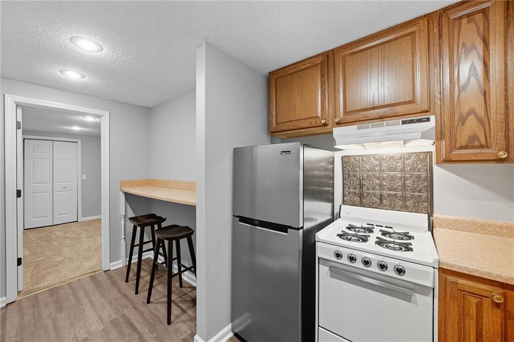 No HOA - Residential