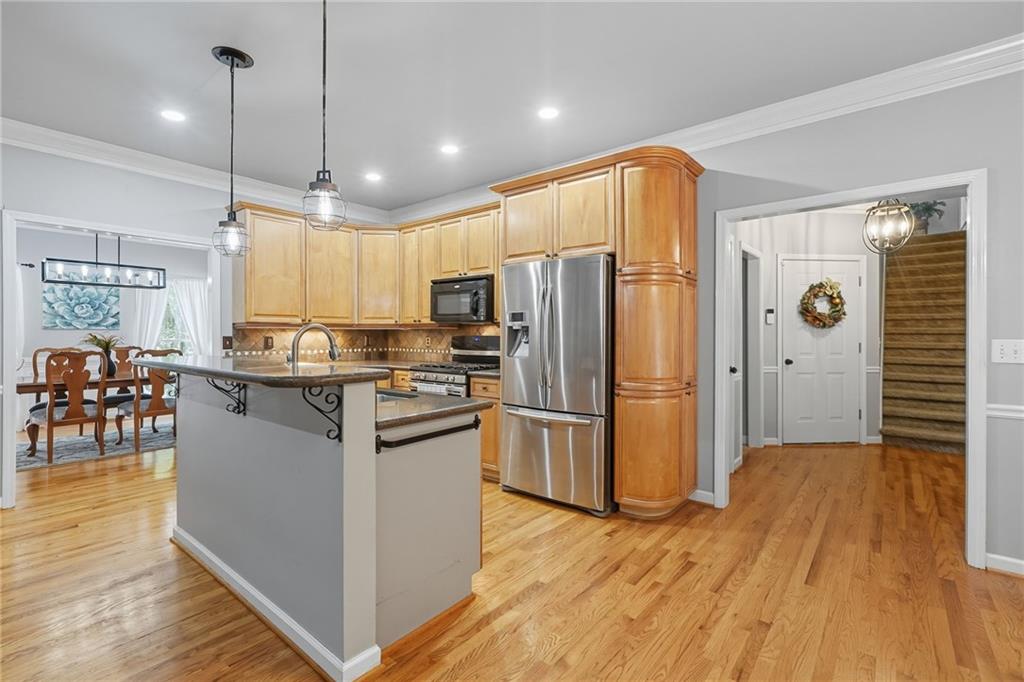 No HOA - Residential