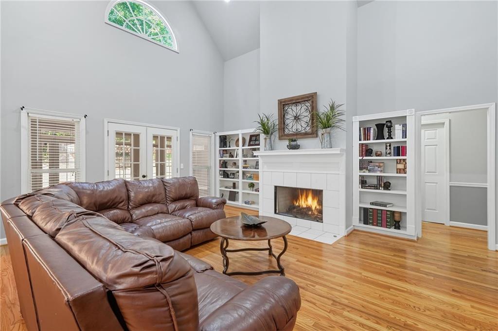 No HOA - Residential