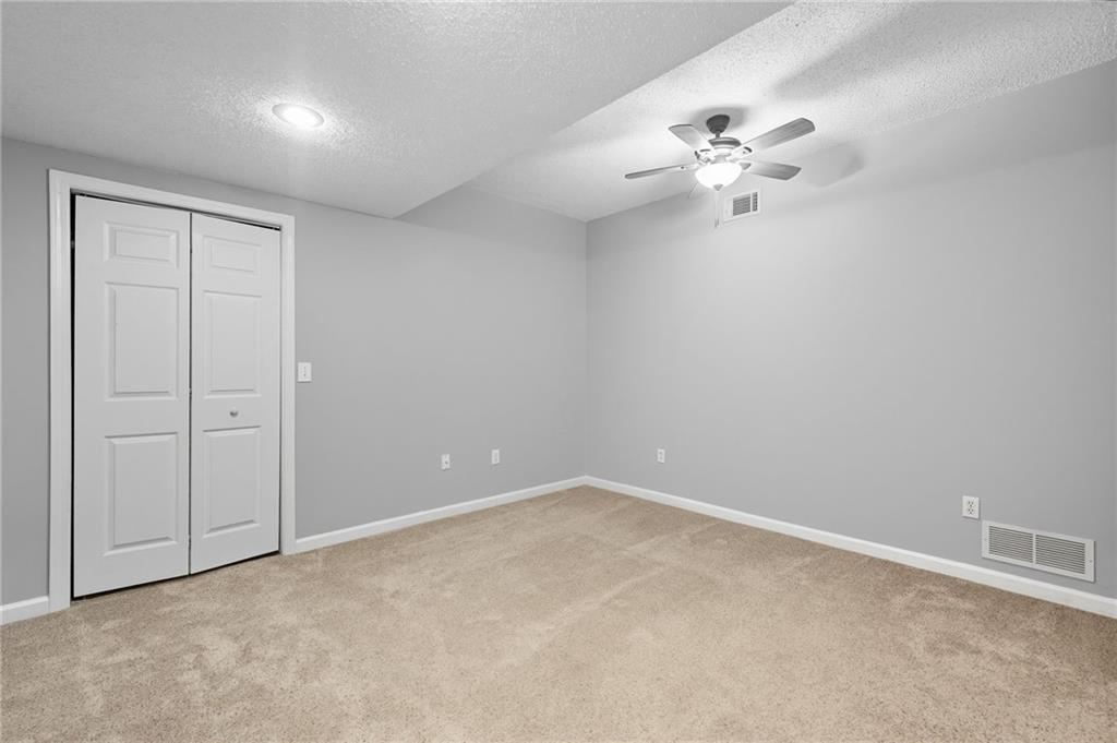 No HOA - Residential