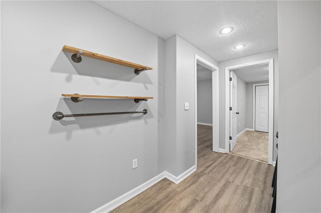 No HOA - Residential