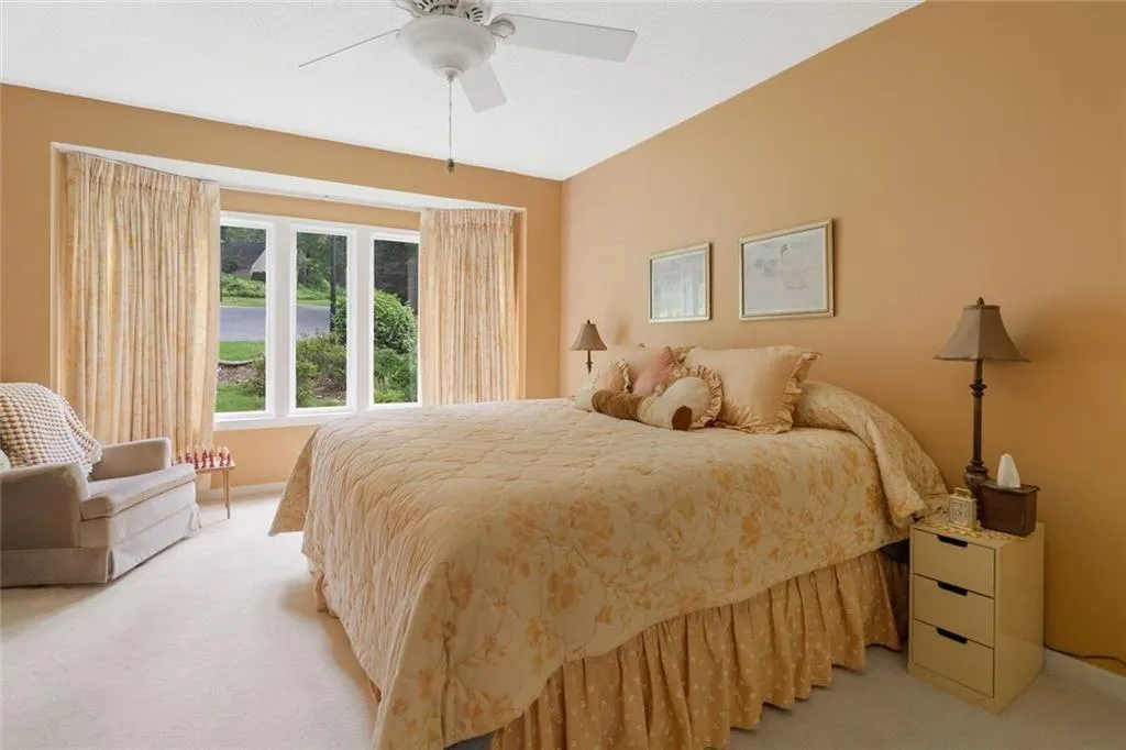 Roswell, Georgia 30075, United States, 5 Bedrooms Bedrooms, ,4 BathroomsBathrooms,Residential,Active,162045