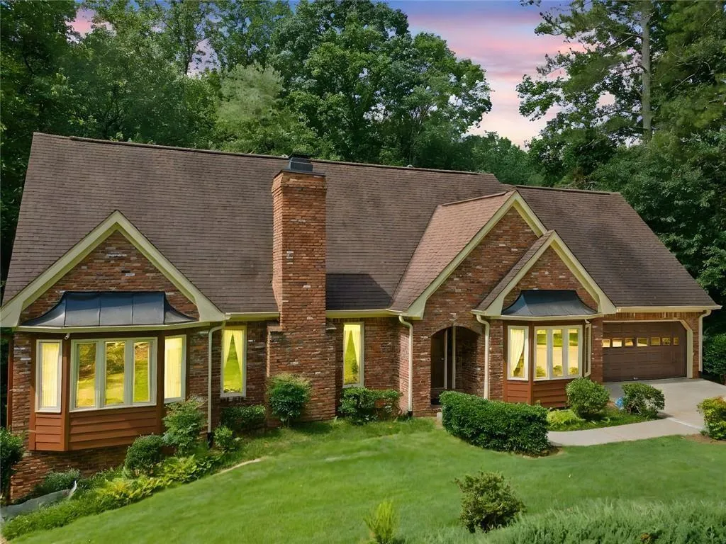 Roswell, Georgia 30075, United States, 5 Bedrooms Bedrooms, ,4 BathroomsBathrooms,Residential,Active,162045