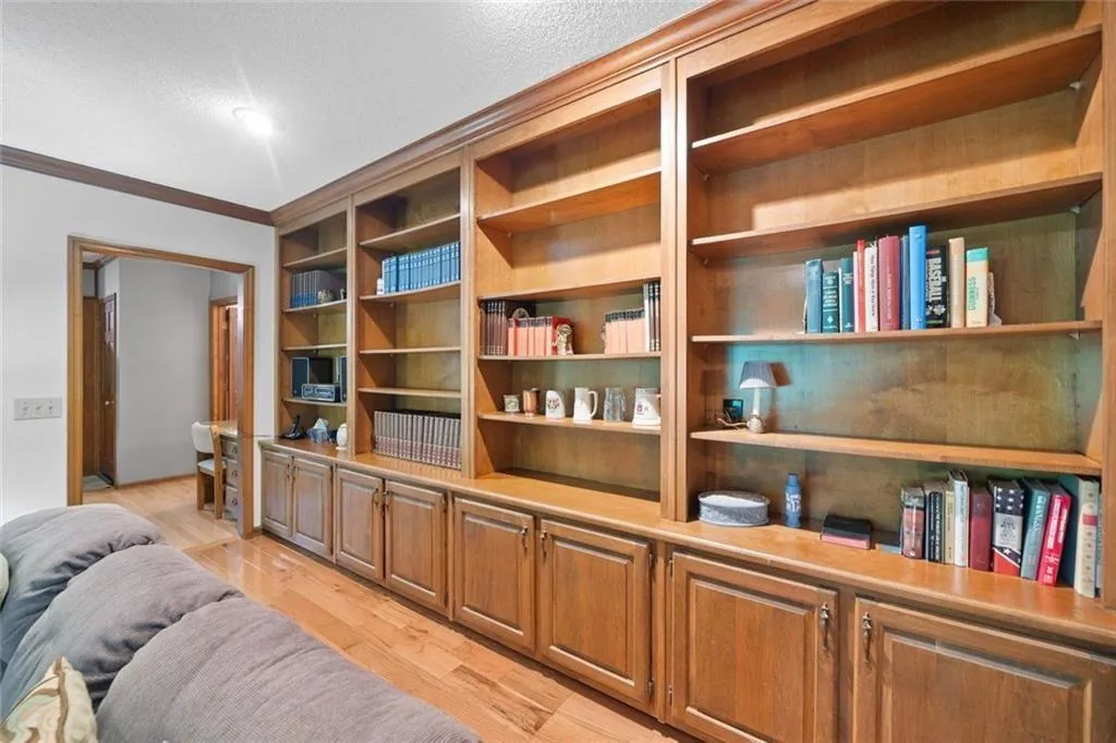 Roswell, Georgia 30075, United States, 5 Bedrooms Bedrooms, ,4 BathroomsBathrooms,Residential,Active,162045