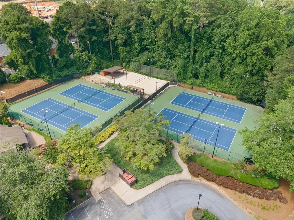 Roswell, Georgia 30075, United States, 5 Bedrooms Bedrooms, ,4 BathroomsBathrooms,Residential,Active,162045