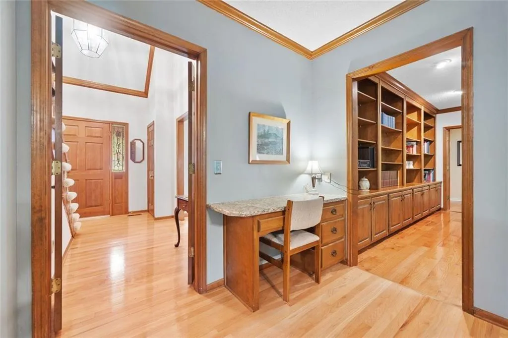 Roswell, Georgia 30075, United States, 5 Bedrooms Bedrooms, ,4 BathroomsBathrooms,Residential,Active,162045