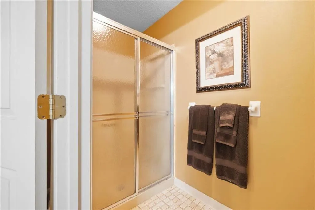 Roswell, Georgia 30075, United States, 5 Bedrooms Bedrooms, ,4 BathroomsBathrooms,Residential,Active,162045