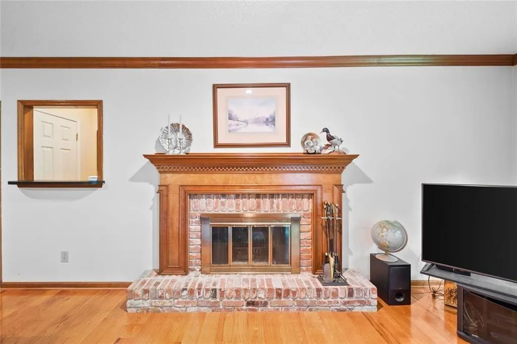 Roswell, Georgia 30075, United States, 5 Bedrooms Bedrooms, ,4 BathroomsBathrooms,Residential,Active,162045