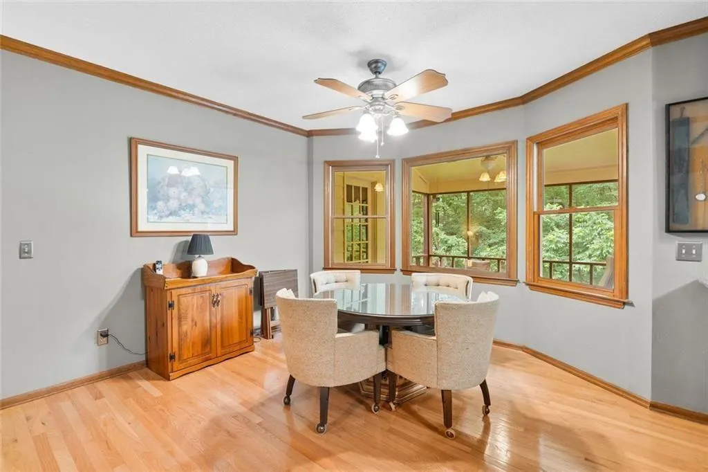 Roswell, Georgia 30075, United States, 5 Bedrooms Bedrooms, ,4 BathroomsBathrooms,Residential,Active,162045