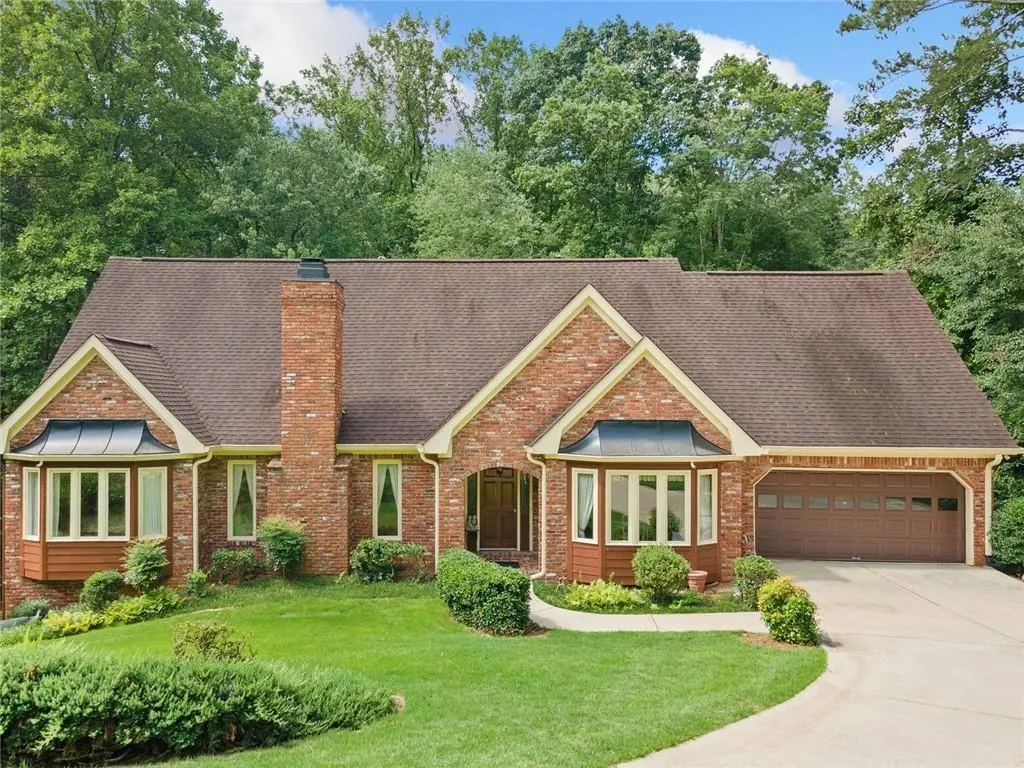 Roswell, Georgia 30075, United States, 5 Bedrooms Bedrooms, ,4 BathroomsBathrooms,Residential,Active,162045 Roswell, Georgia 30075, United States, 5 Bedrooms Bedrooms, ,4 BathroomsBathrooms,Residential,Active,162045