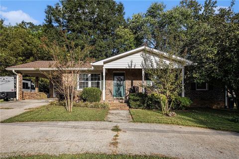 711 Kay Street Tallapoosa GA 30176
