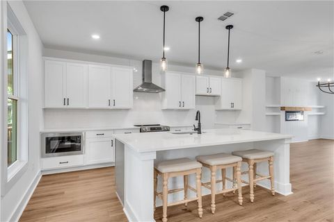 Townhouse For Sale - 2739 Hallwood Lane<br/> Suwanee, GA 30024