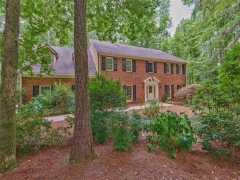 9335 Huntcliff Trace Atlanta GA 30350