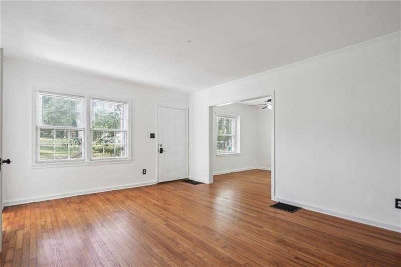 30 Woodlawn Avenue
