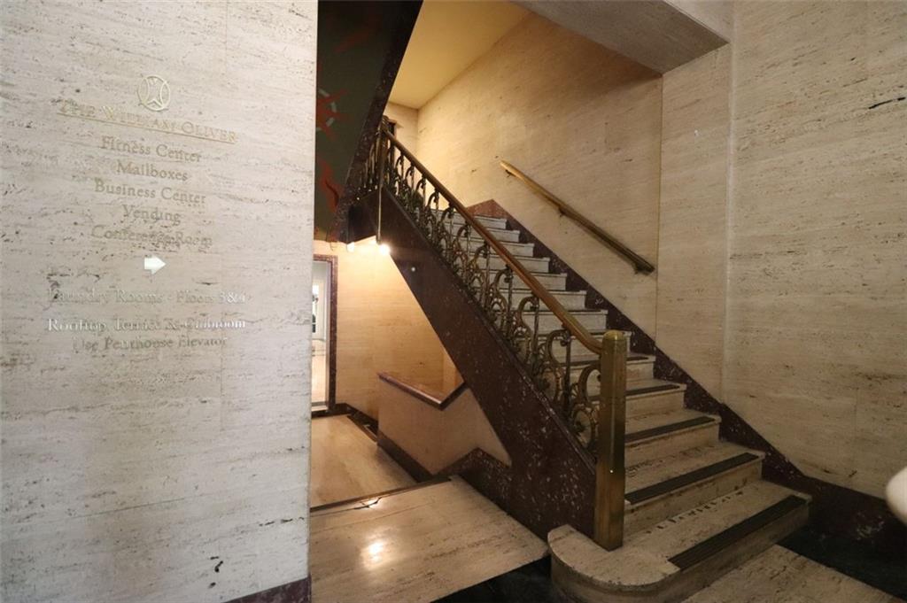 32 PEACHTREE Street NW 1601