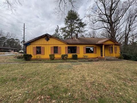 225 Fairburn Road SW Atlanta GA 30331