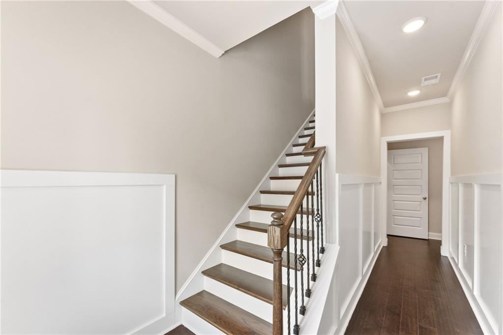 2020 Manor Pointe Drive 19