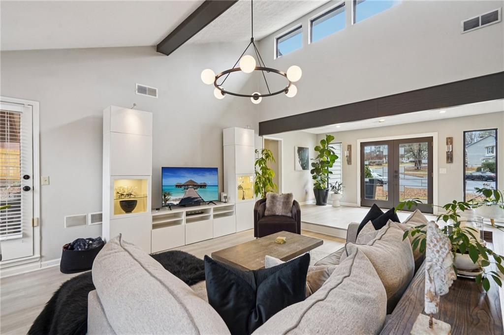 2745 Shadow Pine Drive