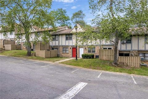 Townhouse For Sale - 1150 Rankin Street #22O<br/> Stone Mountain, GA 30083