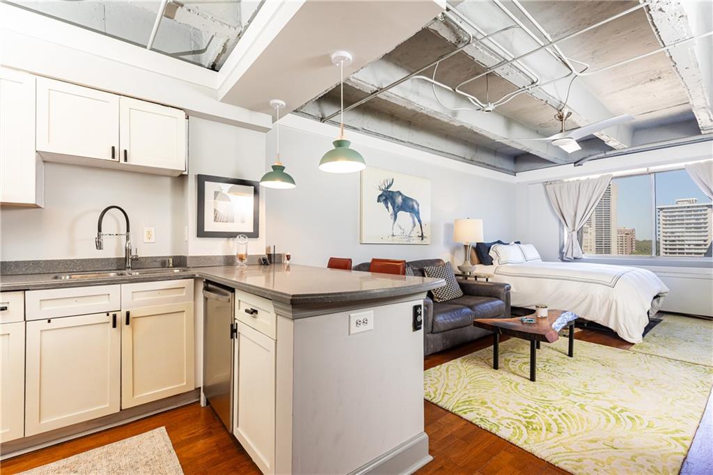 2479 Peachtree Road NE 1711