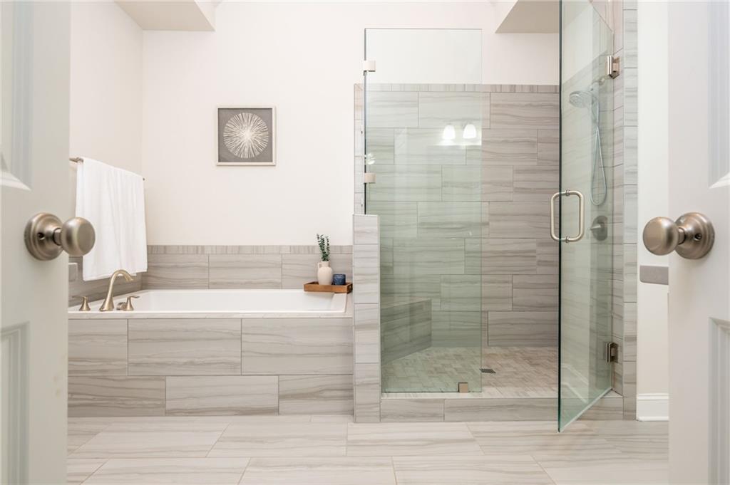 2024 Towneship Trail, Roswell, Georgia image 32