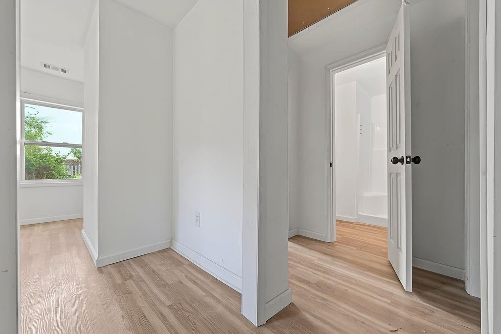7 Heard Street NE