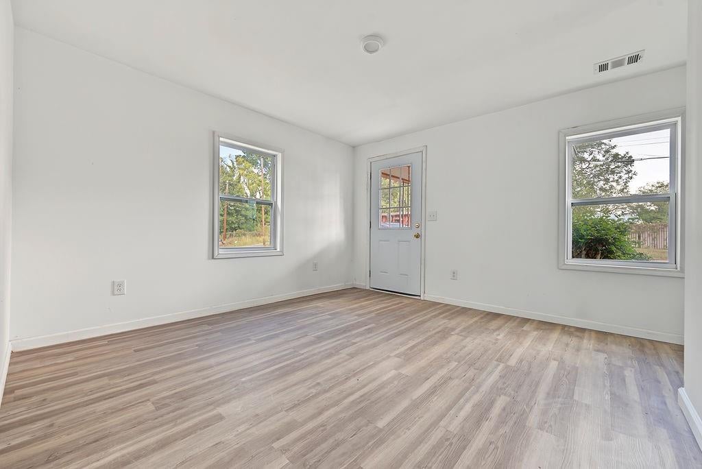 7 Heard Street NE