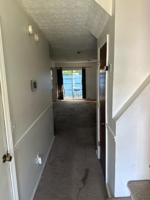 Investor READY or 1st time homeowner ready!
This unit can come with a tenant + a DIFFERENT sales price.
This unit was formally rented and this is an ACTIVE HOA COMMUNITY!!
This is a great ROI for a rental investment, strong, mature community and close to a busline. Eateries, entertainment and grocery nearby.
Easy access to interstate i85 N + S