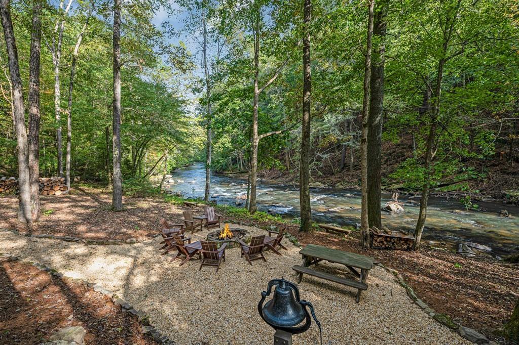 325 Whitewater Falls Trail