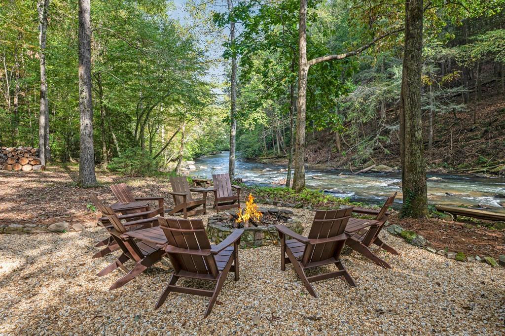 325 Whitewater Falls Trail