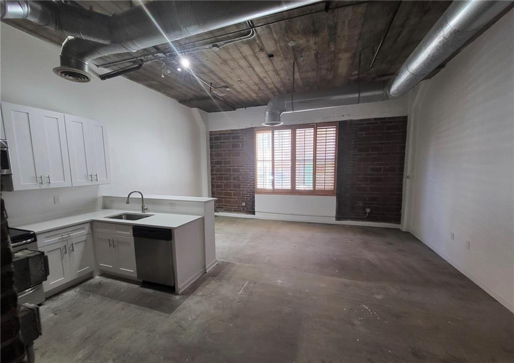 172 Haynes Street SW 105