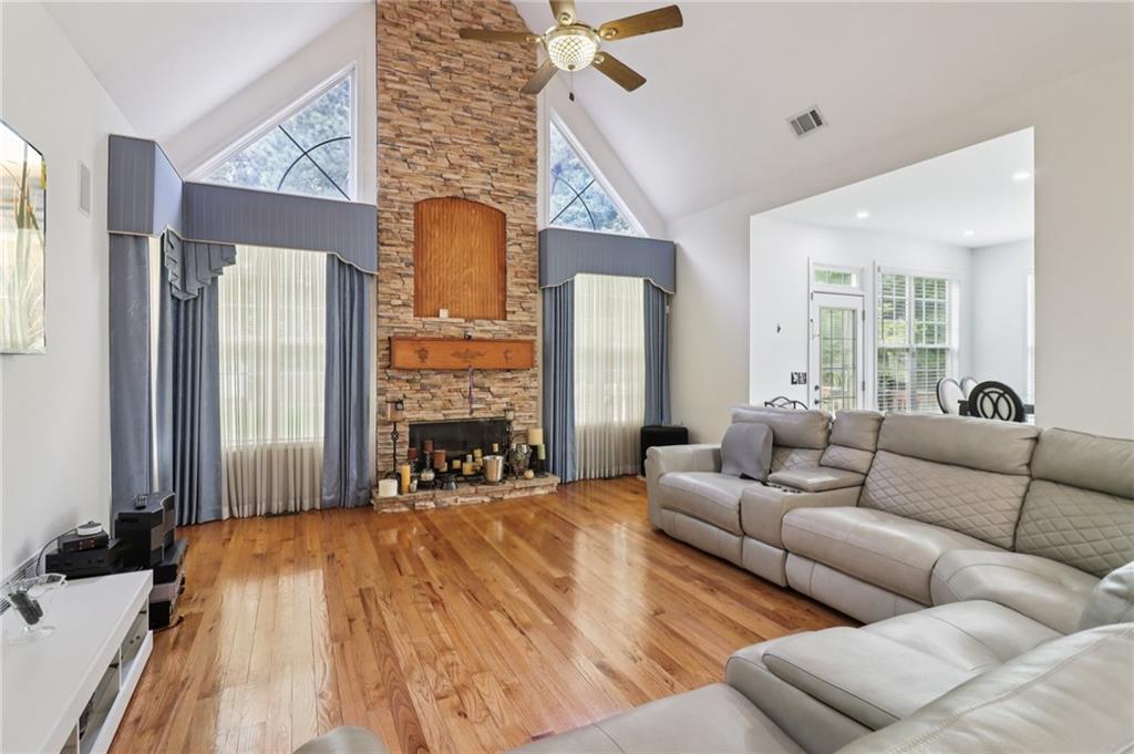 3223 Thornecreek Drive