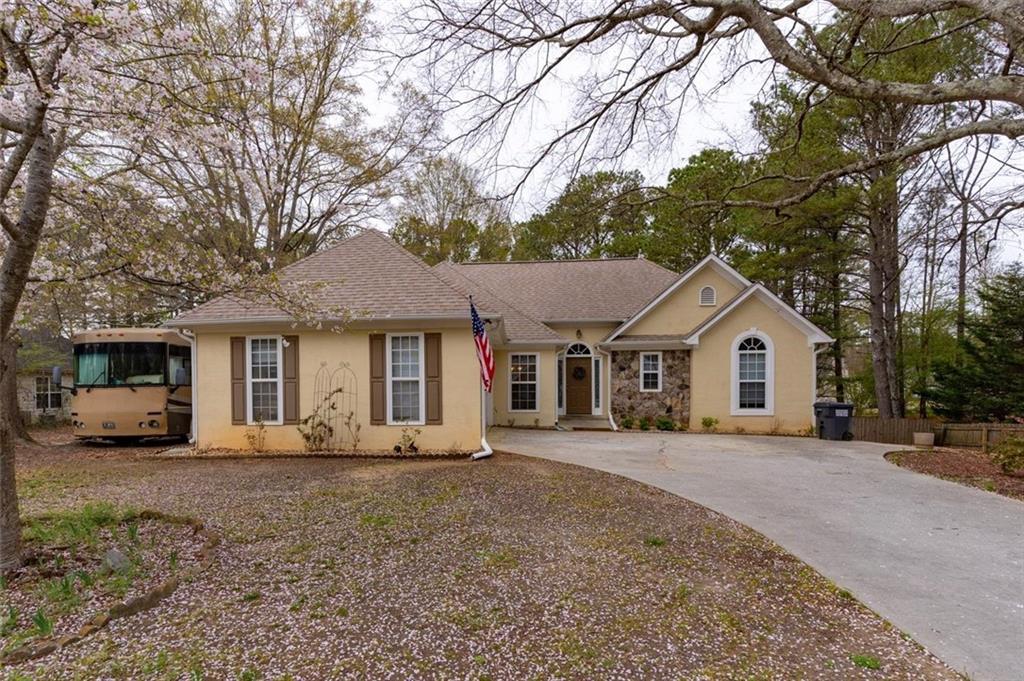 10 Flowers Drive, Covington, Georgia image 1