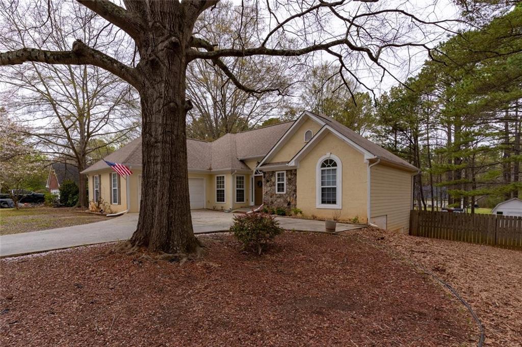 10 Flowers Drive, Covington, Georgia image 2