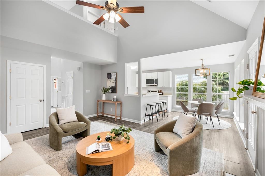 874 Ashwood Walk
