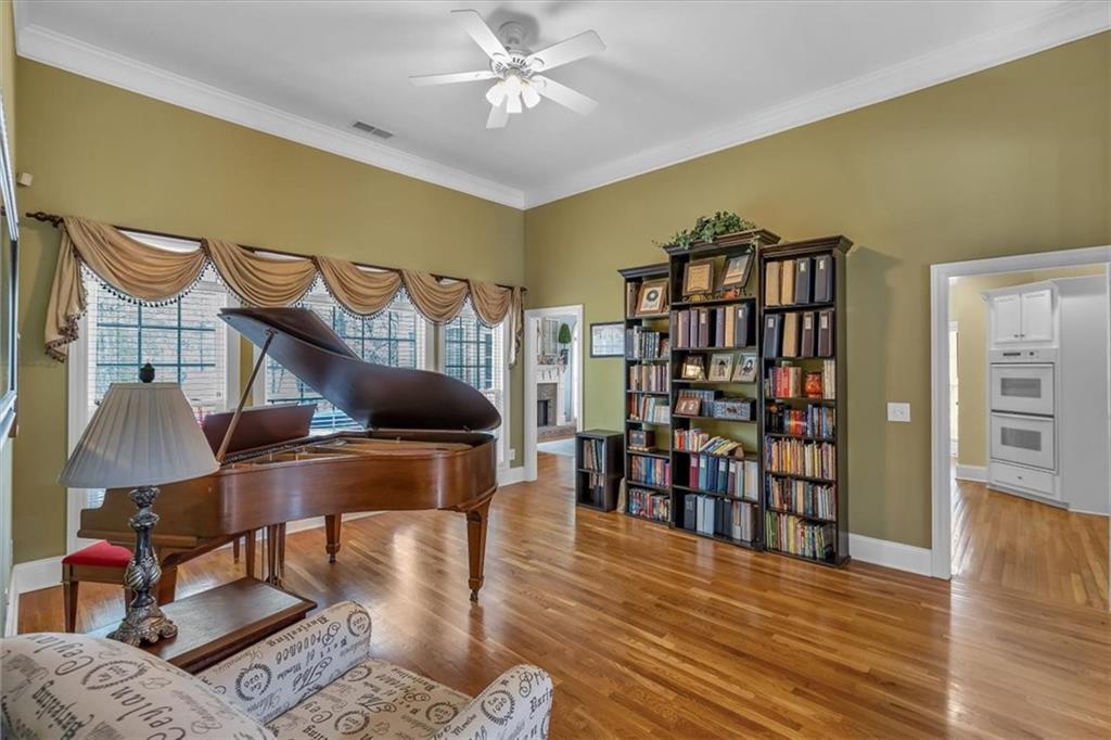 4162 Crowder Drive, Kennesaw, Georgia image 9