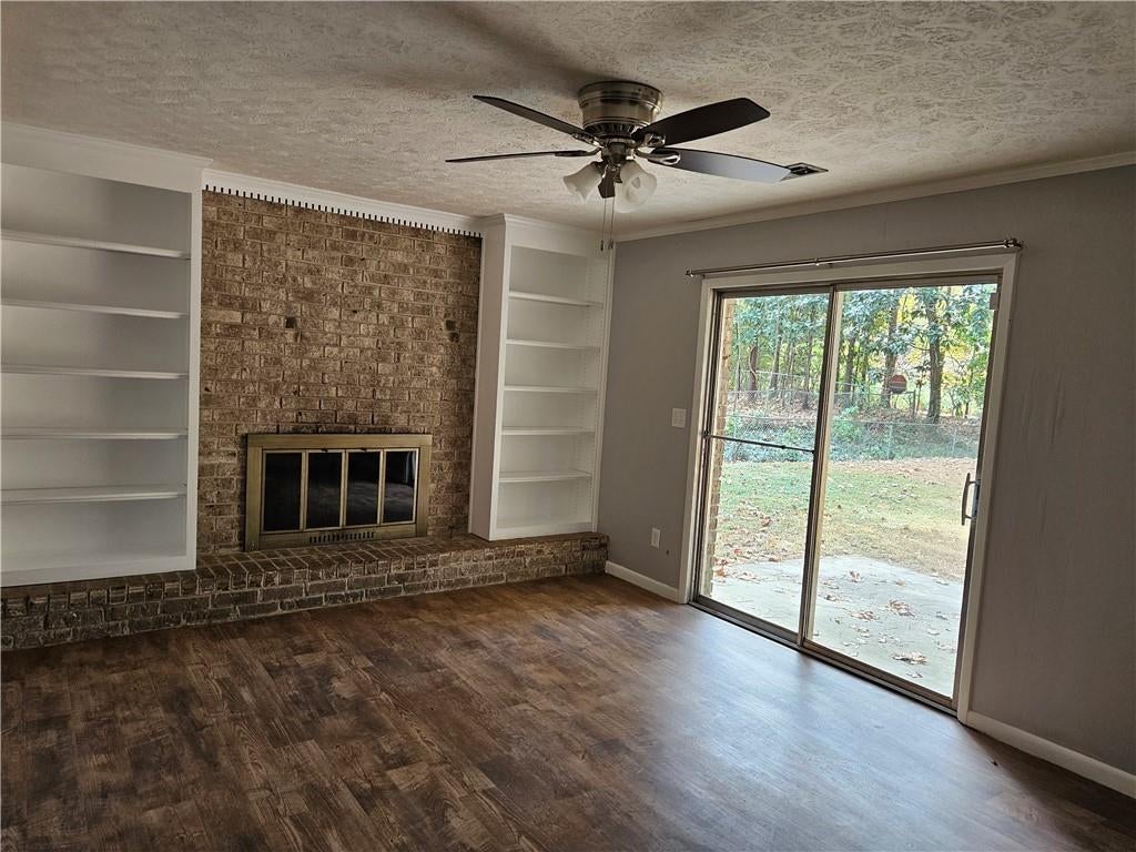 4882 Happy Hollow Road