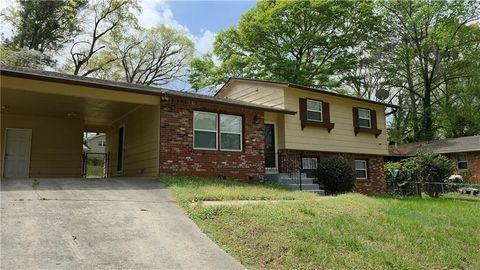 Photo of 3713 Elkridge Drive, Decatur, GA 30032 (MLS # 7761676)