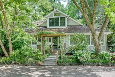 Homes For Sale - 4621 Lakeshore Drive<br/> Pine Lake, GA 30072