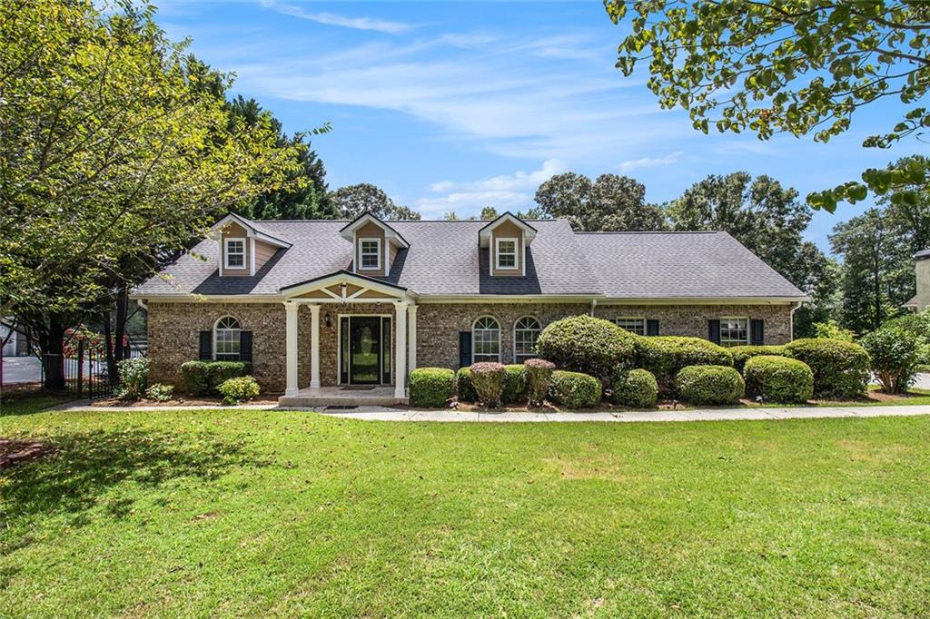 96 Pointe View Court