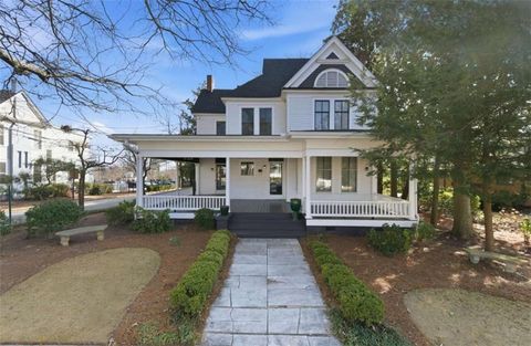 Homes For Sale - 1720 Rugby Avenue<br/> College Park, GA 30337