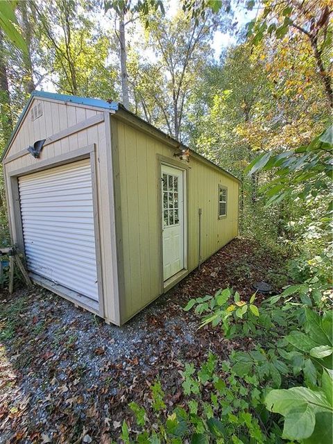 A home in Dahlonega