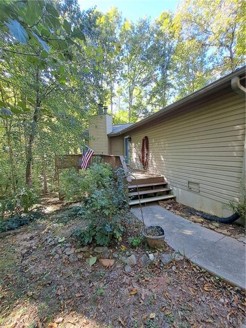 A home in Dahlonega