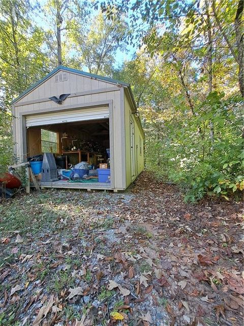 A home in Dahlonega