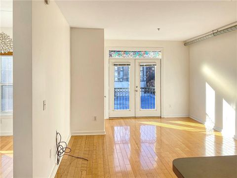 Condo For Rent - 800 Peachtree Street #1512<br/> Atlanta, GA 30308