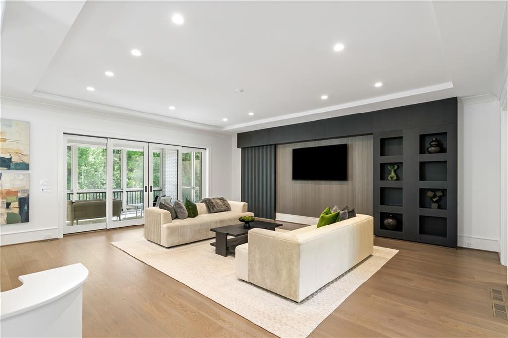 5260 Long Island Drive NW