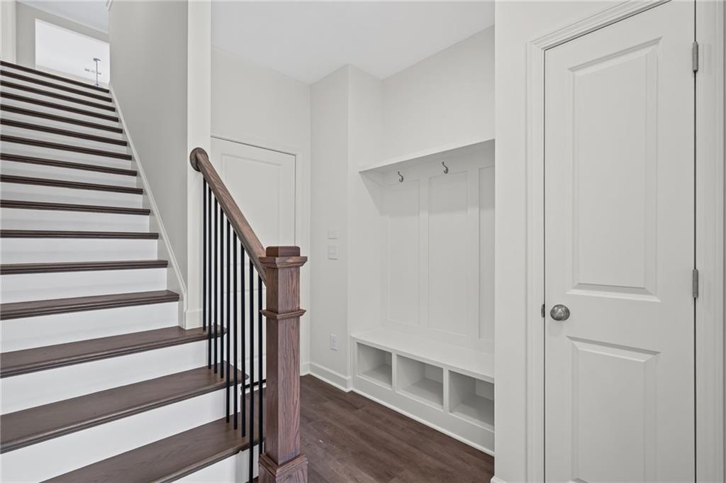 212 Village Overlook J4