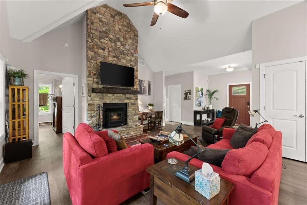 457 Celie Ann Seabolt Road, Cleveland, Georgia image 12